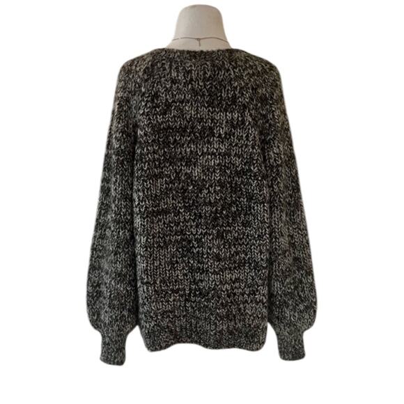 NWT Eleven Six Tess Sweater Salt & Pepper Alpaca Chunky Knit V-Neck – Sz S - Picture 7 of 9
